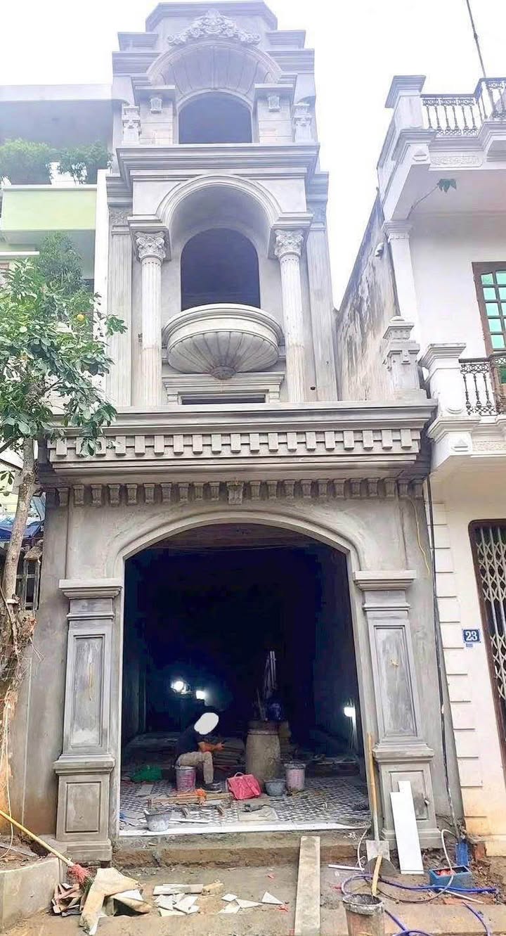 Nhà 4 Tầng Mặt Tiền KĐT Hòa Vượng, Nam Định - 81m², 7.2 Tỷ