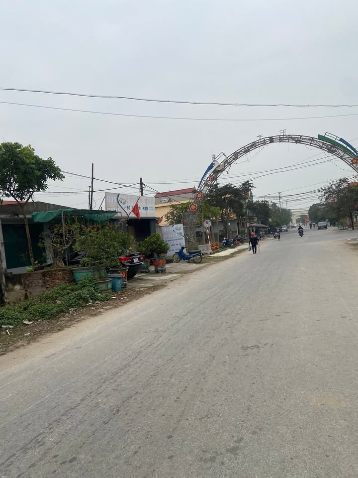 Đất thổ cư Thị trấn Bút Sơn 125m² giá 2.3 tỷ - Kinh doanh đắc địa ngay cổng chợ!