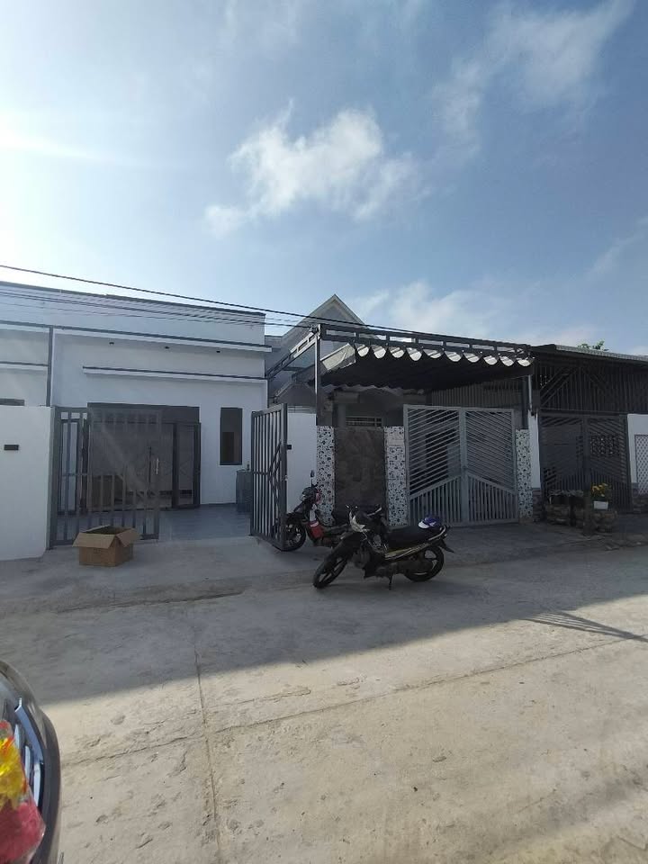 Nhà chính chủ Tân Hiệp 97m² giá 1.25 tỷ - Hoàn thiện trong Tết!