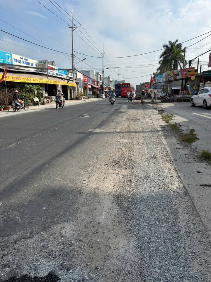 Nhà kho mặt tiền Quốc lộ 80, Huyện Tân Hiệp, 95m², Kinh doanh thuận lợi!