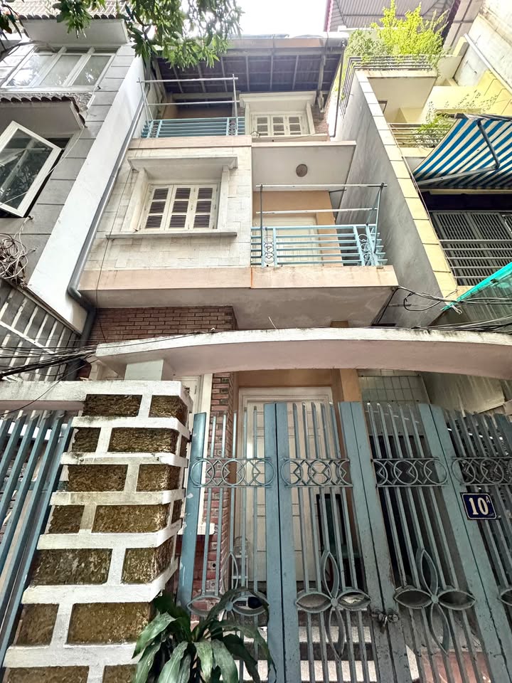 Nhà riêng Bồ Đề, Long Biên 72m² giá thỏa thuận - Sổ đỏ chính chủ, thiết kế hiện đại!