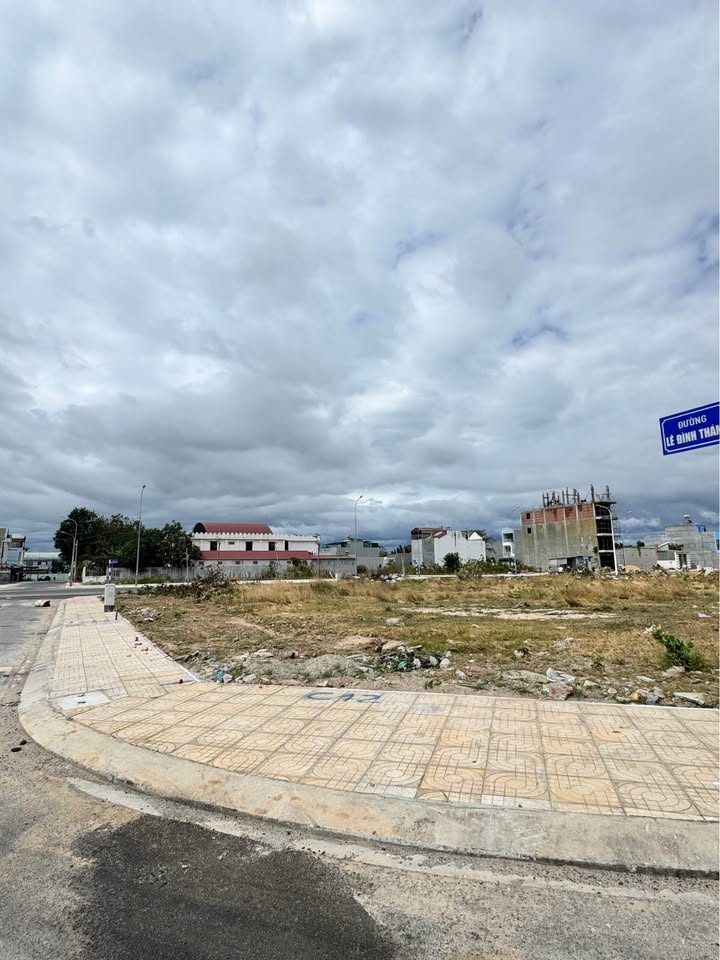 Đất nền Huyện Đức Trọng 87,9m² giá 2,2 tỷ - Lô góc 2 mặt tiền đường nhựa 11m