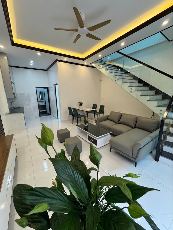 Nhà 2 tầng Huyện Văn Lãng 50m² giá 1 tỷ - Ô tô vào tận nơi!