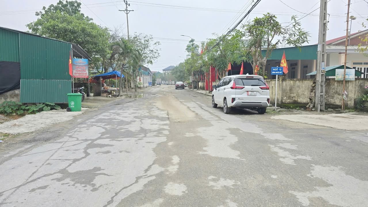 Đất 2 mặt tiền Tổ 4 Thị trấn Thạch Hà 72,4m² giá 800 triệu - Kinh doanh sầm uất!