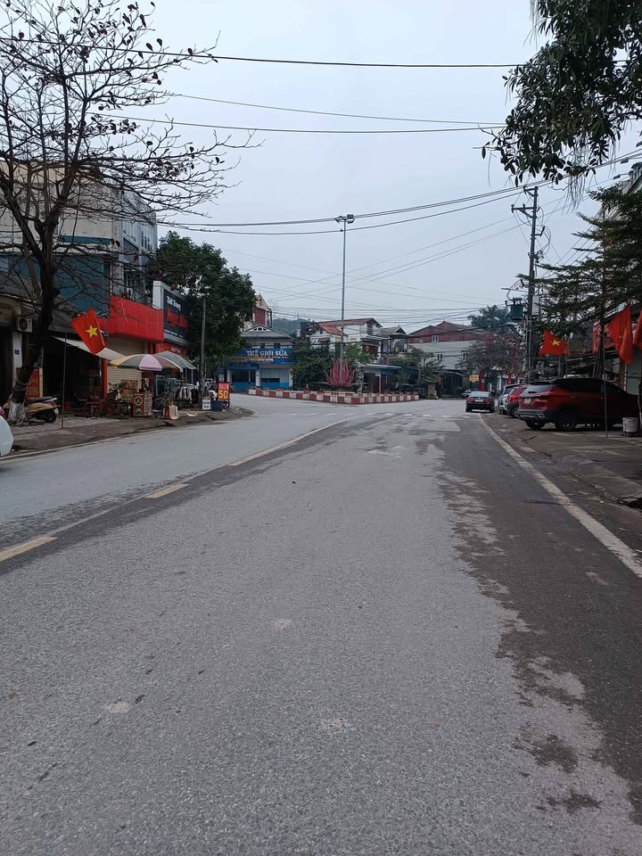 Nhà cấp 4 Thị trấn Yên Bình 75m² giá 2 tỷ - Cơ hội đầu tư lý tưởng!