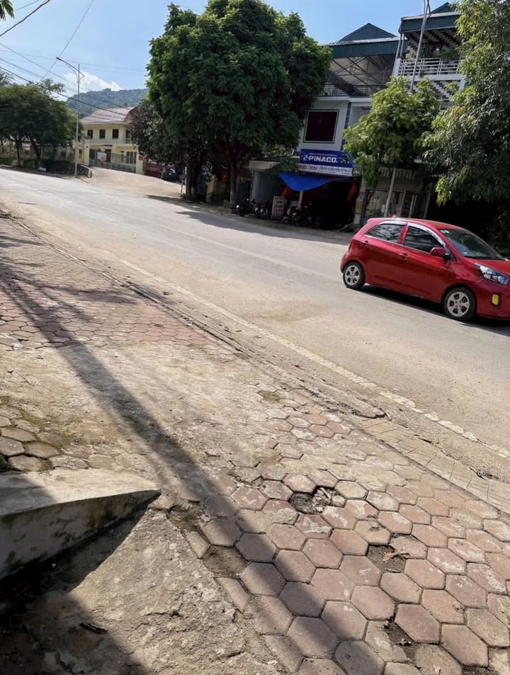 Đất mặt đường An Dương Vương, Hòa Bình 158m² giá 1 tỷ - Cơ hội đầu tư hấp dẫn!