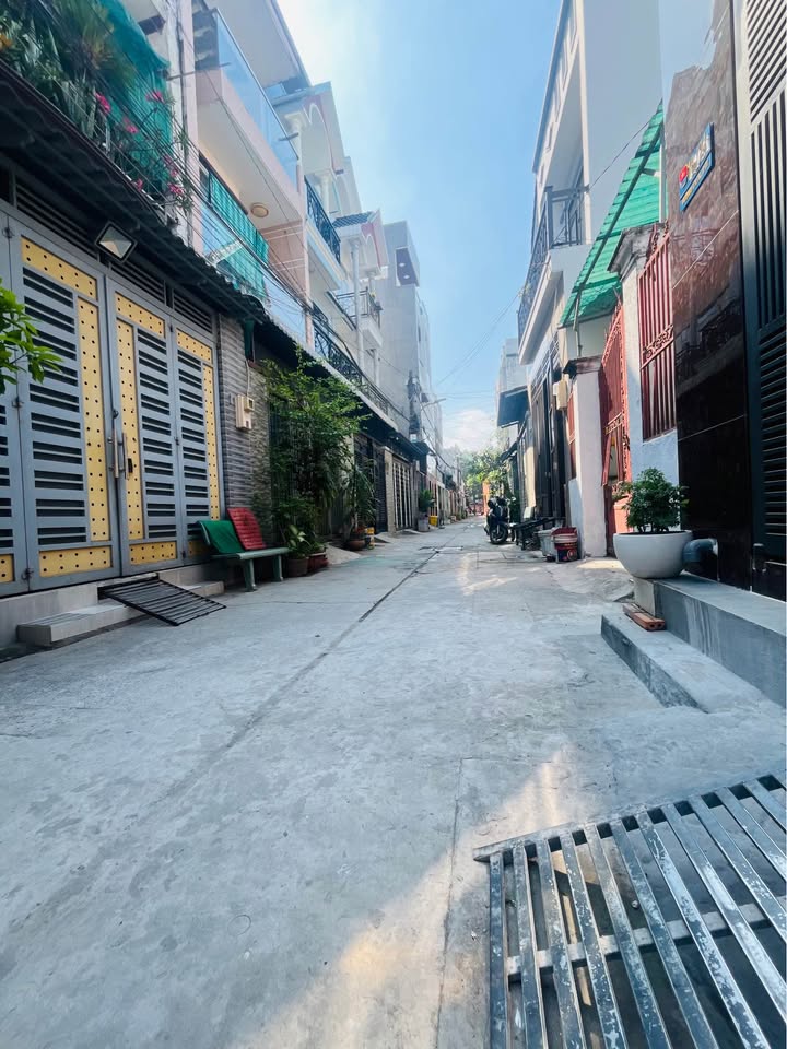 Nhà hẻm xe hơi Thới An, 41m² giá 4 tỷ - Khu dân trí cao