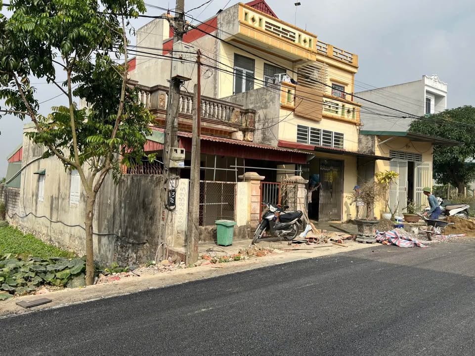 Nhà ở tạm tại Đông Vinh 125m² giá chỉ 1.8 tỷ - Sẵn sàng vào ở!