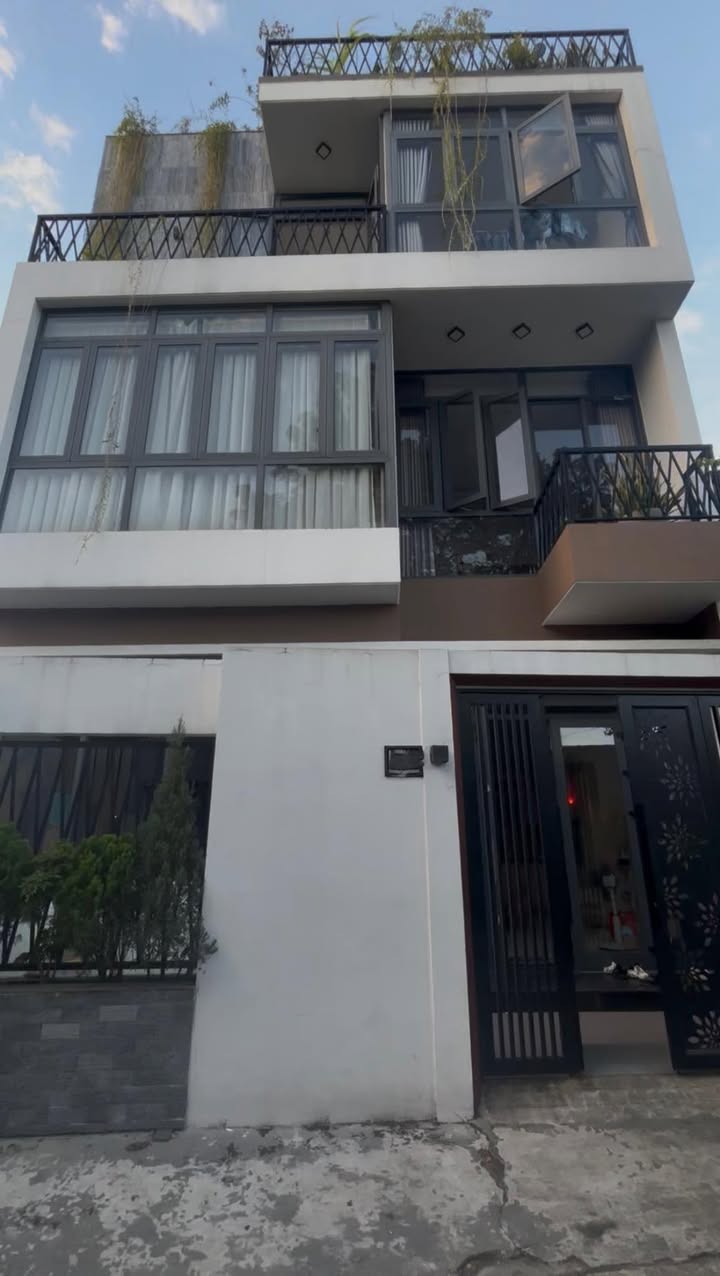 Biệt Thự Thăng Long, Hải Châu (8x53m²) - Giá 7 Tỷ, Sổ Hồng Sẵn Sàng