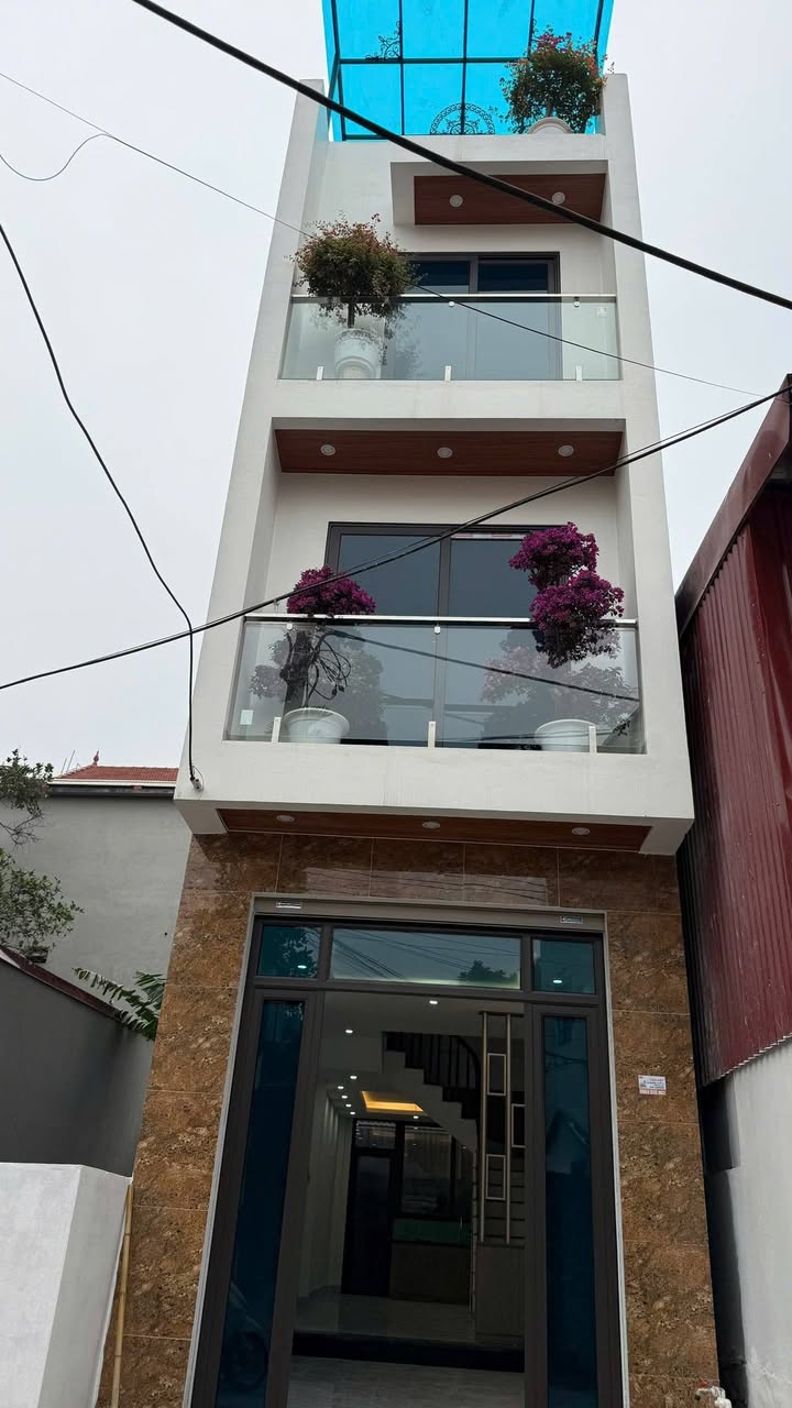 Nhà 4 tầng tại Đồng Tháp, Đan Phượng, 48,9m² - Chính chủ, sẵn sàng vào ở!