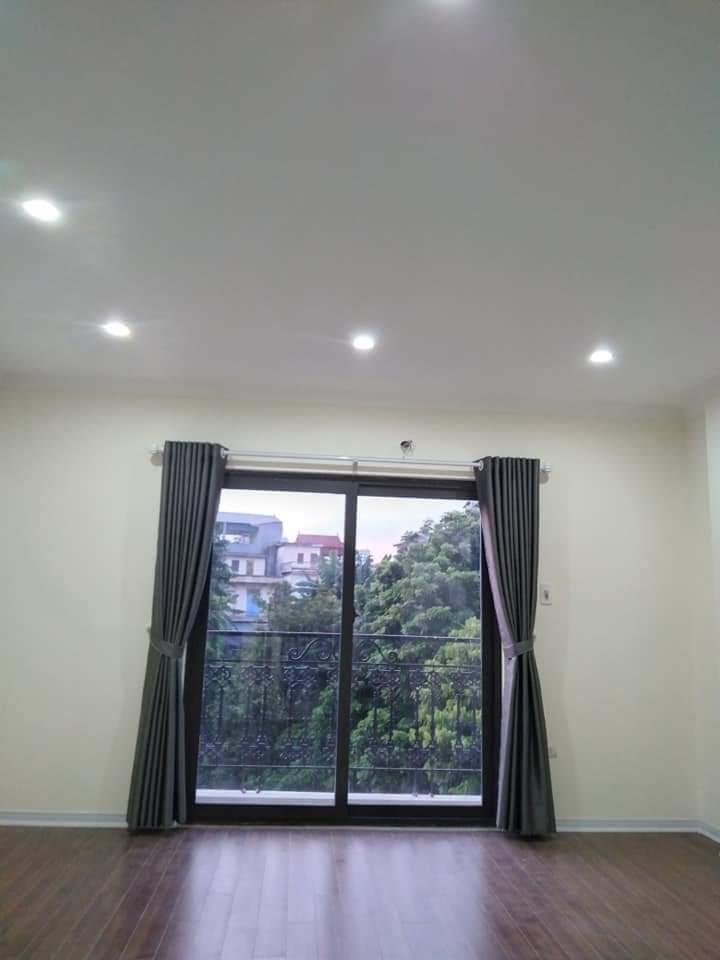 Nhà 5 tầng Cự Khối Long Biên 35m² giá 5 tỷ - Đầu tư sinh lời hấp dẫn!