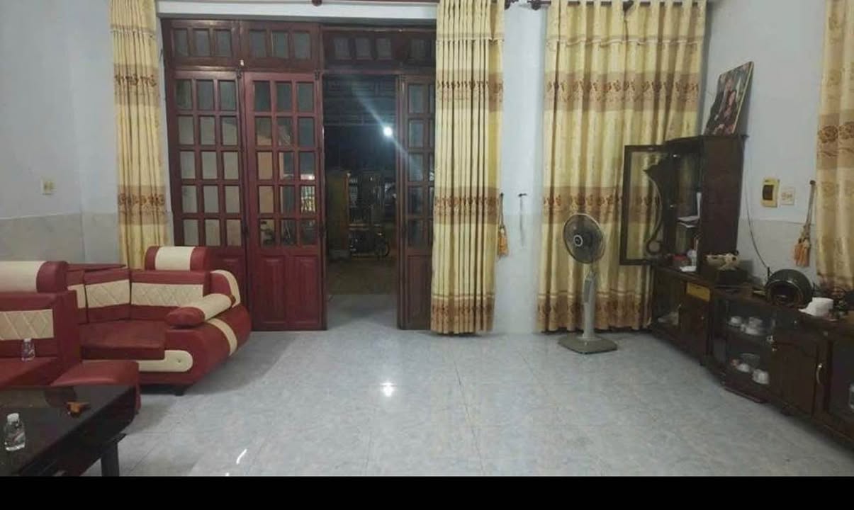 Nhà 2 Mặt Tiền Đường Chu Văn An, Bảo Lộc 229m² giá 9.5 tỷ - Tiện ích kinh doanh tuyệt vời!