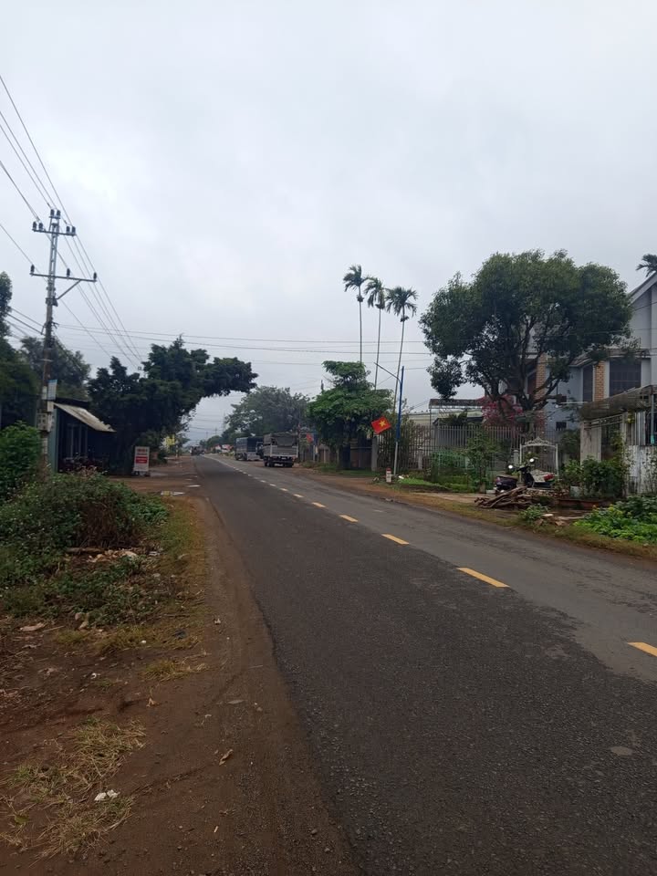 Bán lô FrontHouse 104m² tại Thị trấn Ea Kar, Đắk Lắk giá 1,85 tỷ - Mặt tiền kinh doanh sầm uất!