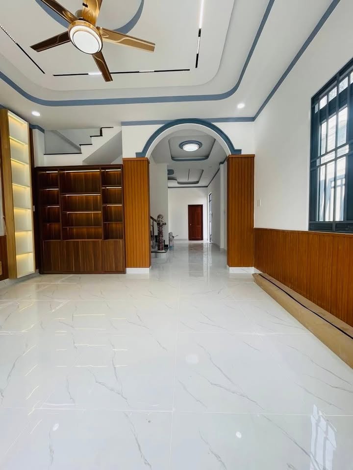 Nhà riêng Hưng Định 133m² giá 4.1 tỷ - Nhà mới sạch sẽ, 2 mặt tiền thoáng mát!