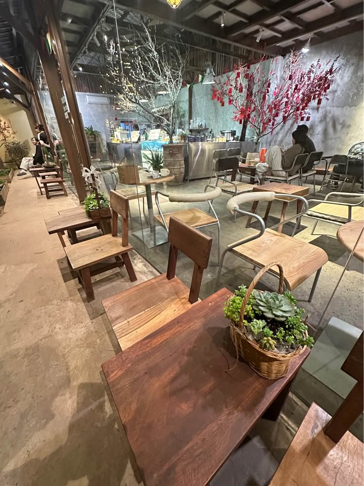 Shophouse mặt hồ Văn Quán 200m² - Mặt tiền kinh doanh đắc địa!