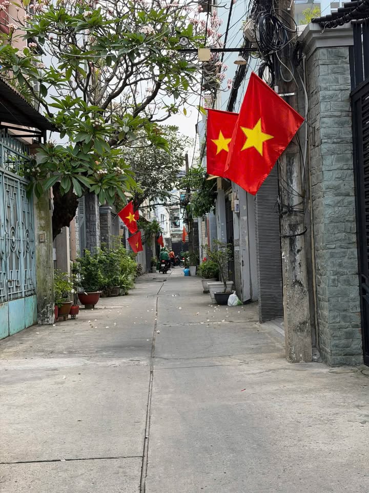 Nhà đẹp tại đường Trường Chinh, Quận Tân Bình, 90m² giá 8.1 tỷ - Hẻm đẹp 4m, chính chủ!