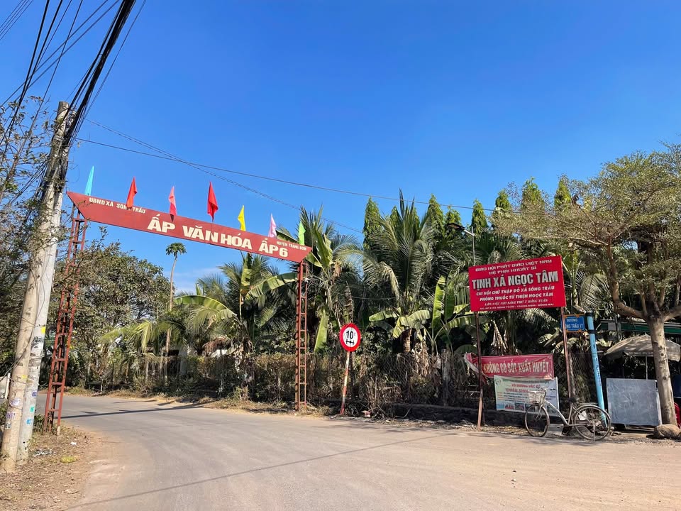 Đất chính chủ 100m² tại Ấp 6, Xã Hàng Vịnh, Giá 230 triệu - Sổ hồng sẵn giao ngay!