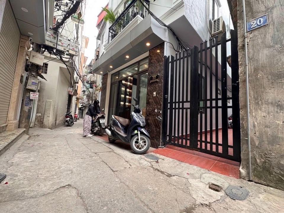 Nhà phố Vân Đồn, Quận Hai Bà Trưng, 49m² giá 11.9 tỷ - Nhà đẹp, ở ngay!