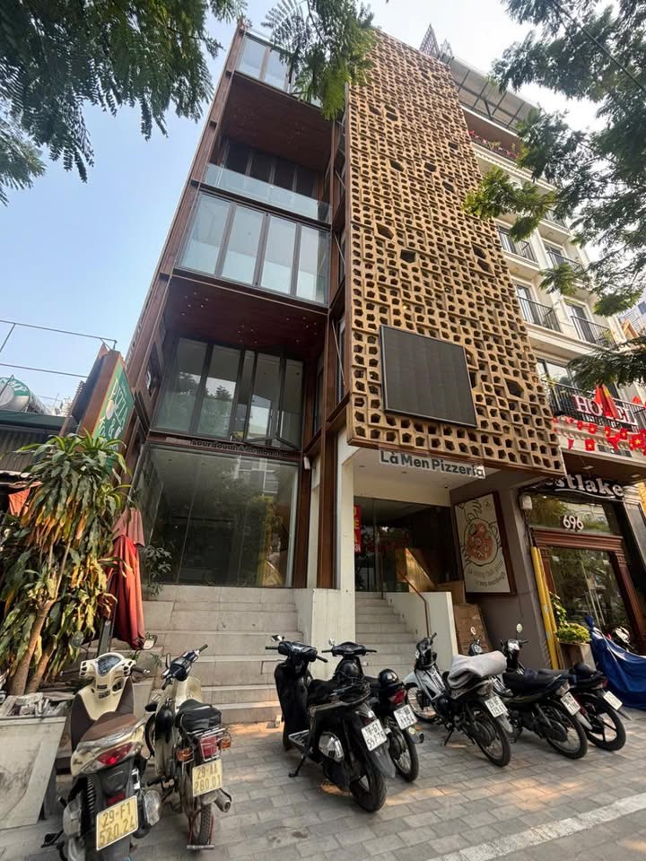 Cho thuê nhà phố Đỗ Quang 44m² x 5 tầng - Kinh doanh sầm uất, Cầu Giấy