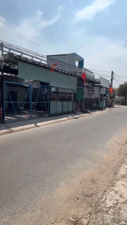 Nhà phố Thủ Dầu Một 100m² giá 2 tỷ - Chính chủ bán gấp trước Tết!