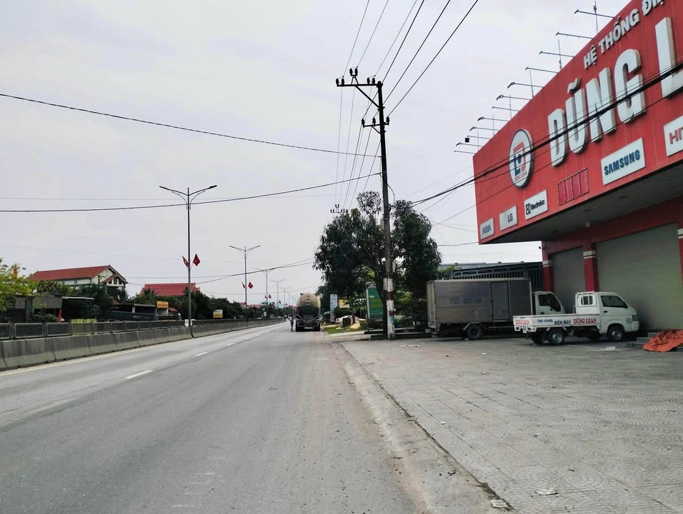 Lô đất mặt tiền QL1A Quảng Thọ 240m² giá 2 tỷ - Kinh doanh đắc địa!