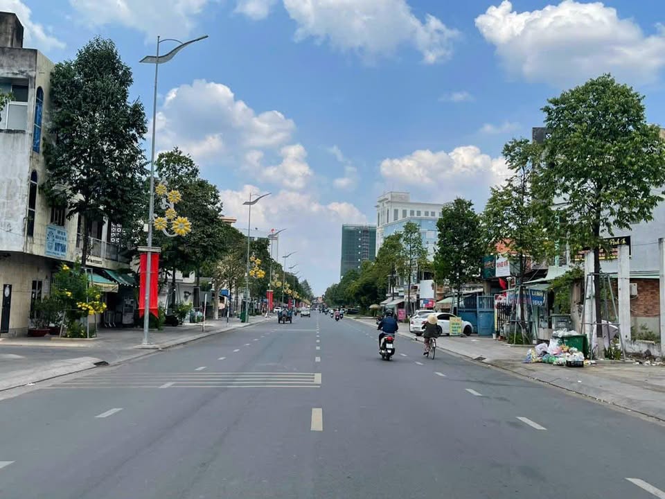 Nhà mặt tiền Hà Huy Giáp, Biên Hòa 104m² giá 10 tỷ - Kinh doanh sầm uất!