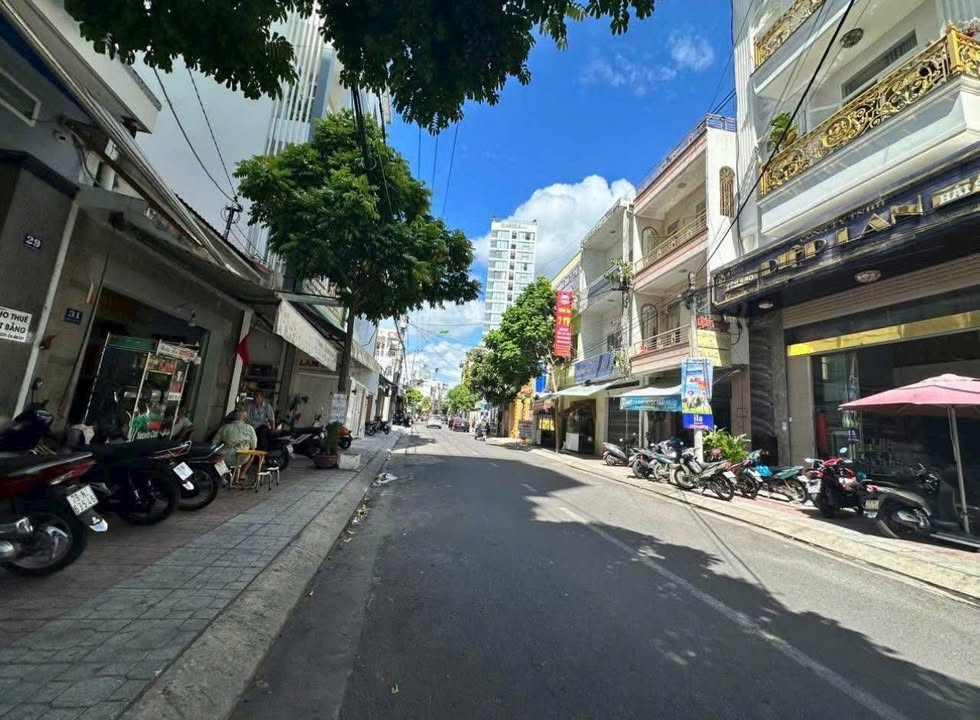 Khách sạn 32 phòng tại Hoàng Văn Thụ, Nha Trang - Kinh doanh ngay!