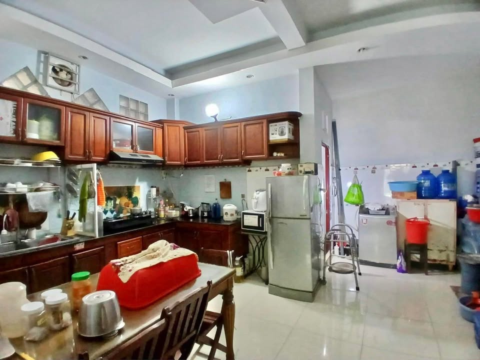 Nhà phố Hiệp Bình Chánh, Thủ Đức, 87m² giá 7.6 tỷ - Ô tô vào tận nhà!