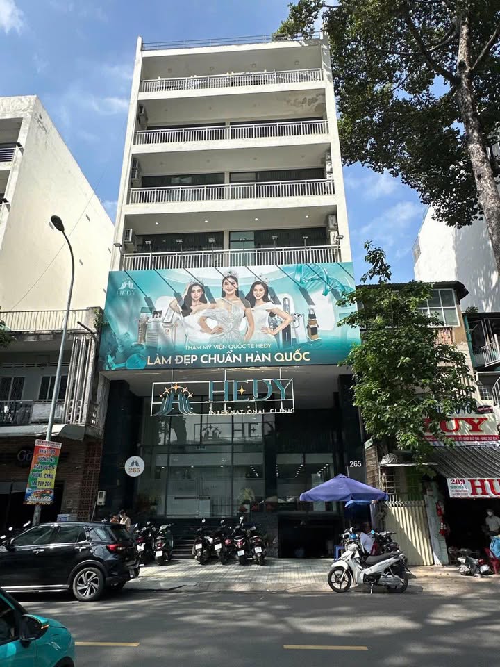 Toà nhà FrontHouse 7 tầng tại Trần Bình Trọng, Quận 5 - Giá chỉ 130 tỷ