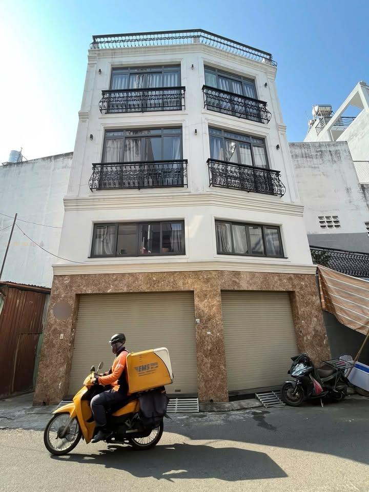 FrontHouse Đường Hoa Đào, Phú Nhuận 157m² - Vị trí đắc địa, kinh doanh sầm uất!