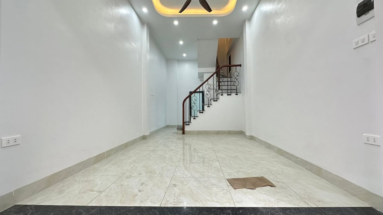 Nhà mặt phố Chính Kinh, Thanh Xuân 25m² - Kinh doanh sầm uất, giá thỏa thuận!