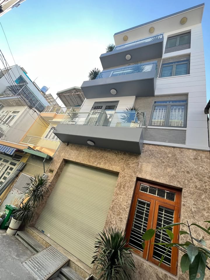 FrontHouse Tân Phú 84m² giá 8 tỷ - Chính chủ, ô tô đỗ cửa!