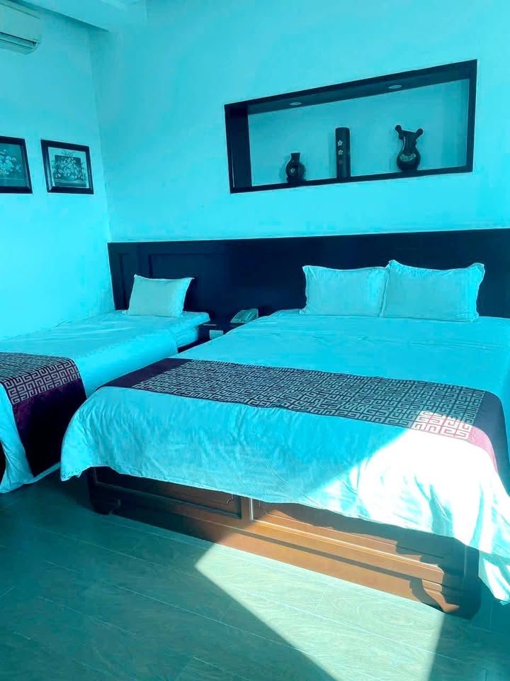 Khách sạn 8 tầng mặt biển Nguyễn Tất Thành, Đà Nẵng - 125m² - 23 tỷ