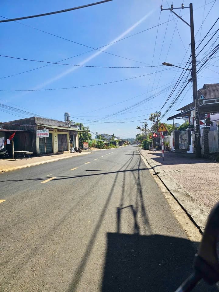 Đất mặt tiền Trần Nguyên Hãn, Bảo Lộc - Sổ đỏ, giá 5.3 tỷ, vị trí kinh doanh lý tưởng!