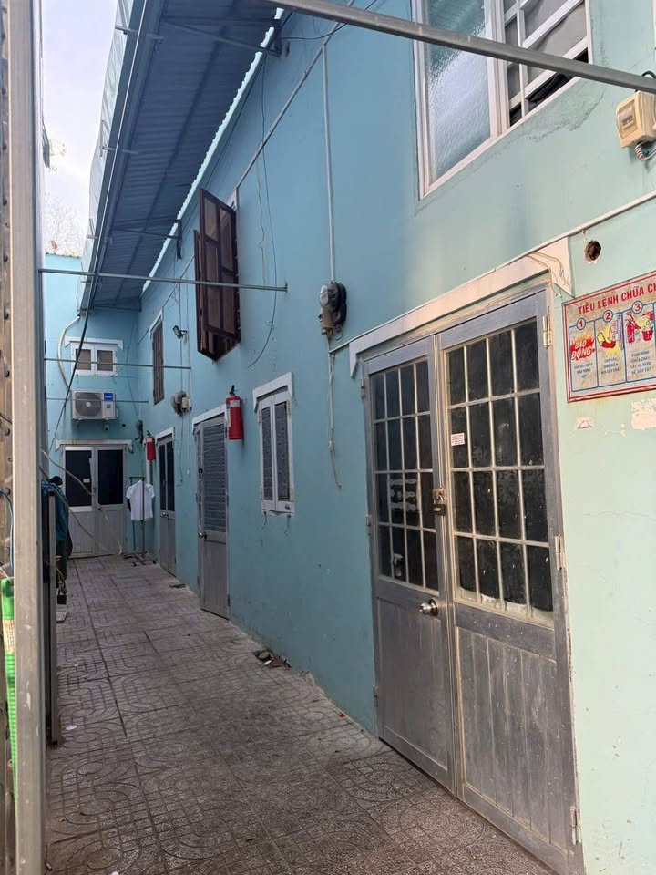 Dãy phòng trọ 4 phòng tại TP Bà Rịa 120m² giá 2.5 tỷ - Đầu tư sinh lời ngay!