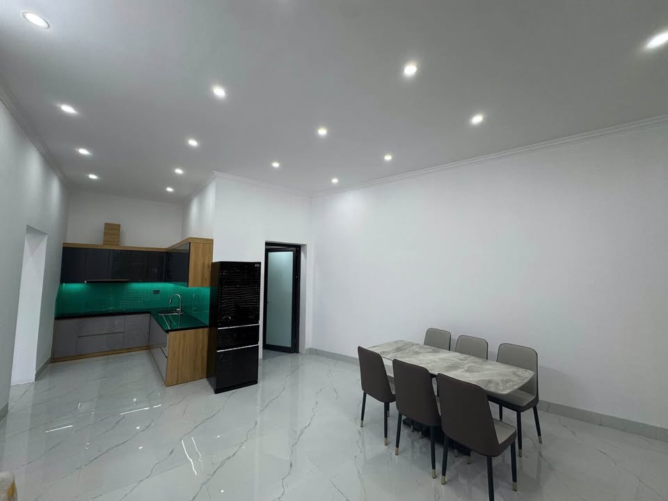 Nhà đẹp Trần Quang Khải 86m² giá 2 tỷ - Hiếm có khó tìm!