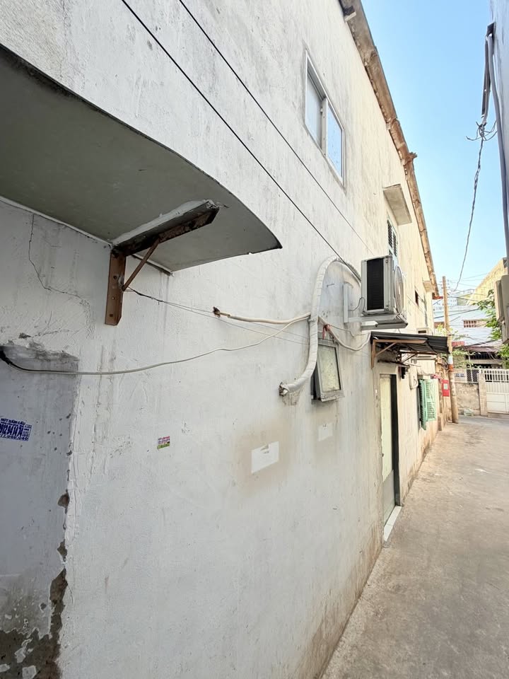 Nhà riêng hẻm xe hơi Trịnh Đình Trọng Tân Phú 114m² giá 7 tỷ - Cơ hội đầu tư hiếm có!