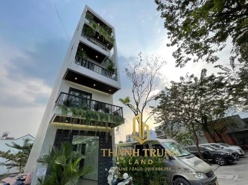 Nhà phố cao cấp 4 tầng Thới An, Quận 12, giá 6.89 tỷ - Nội thất sang trọng, vào ở ngay!