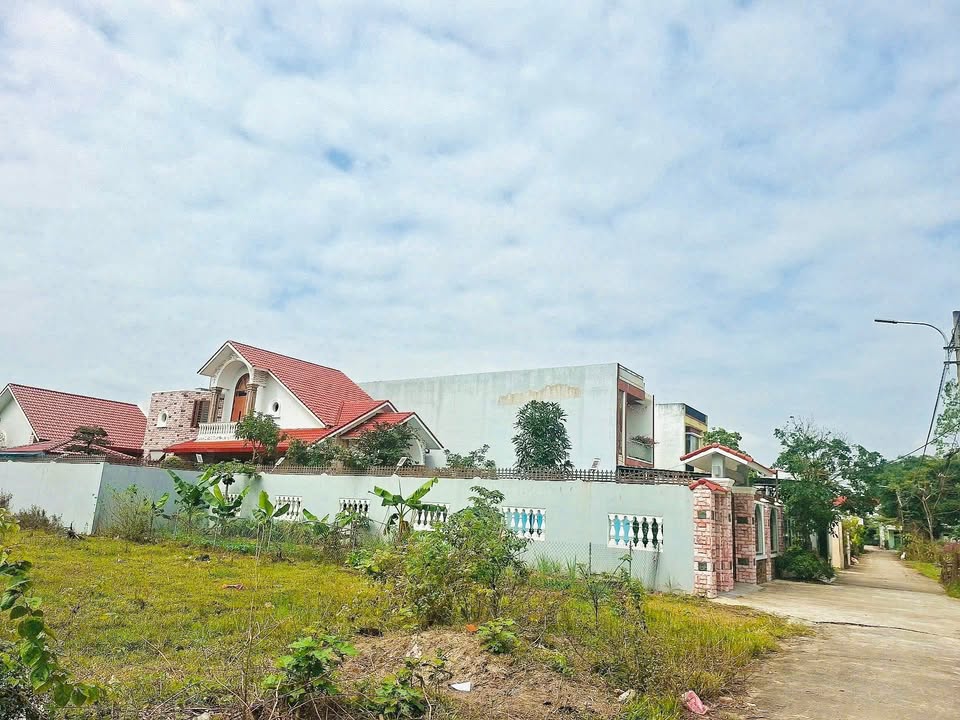 Lô đất đầu tư Hòa Tiến Đà Nẵng 100m² giá 1.15 tỷ - Cơ hội không thể bỏ qua!