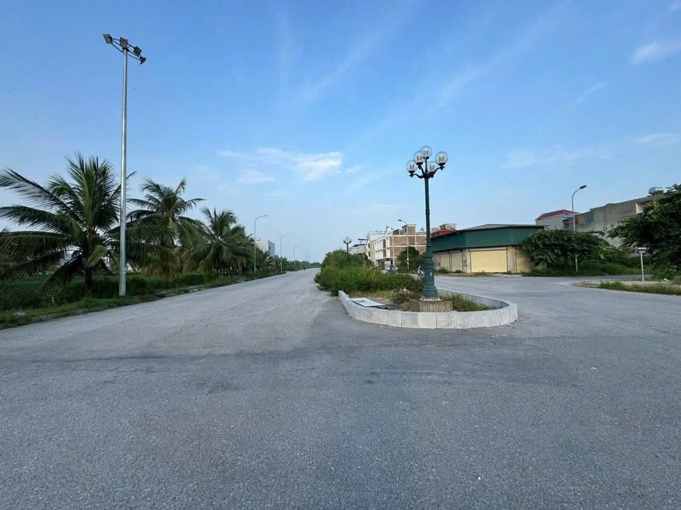 Lô biệt thự MB 80 Thị Trấn Tân Phong 320m² giá 2.9 tỷ - Pháp lý sổ đỏ chính chủ