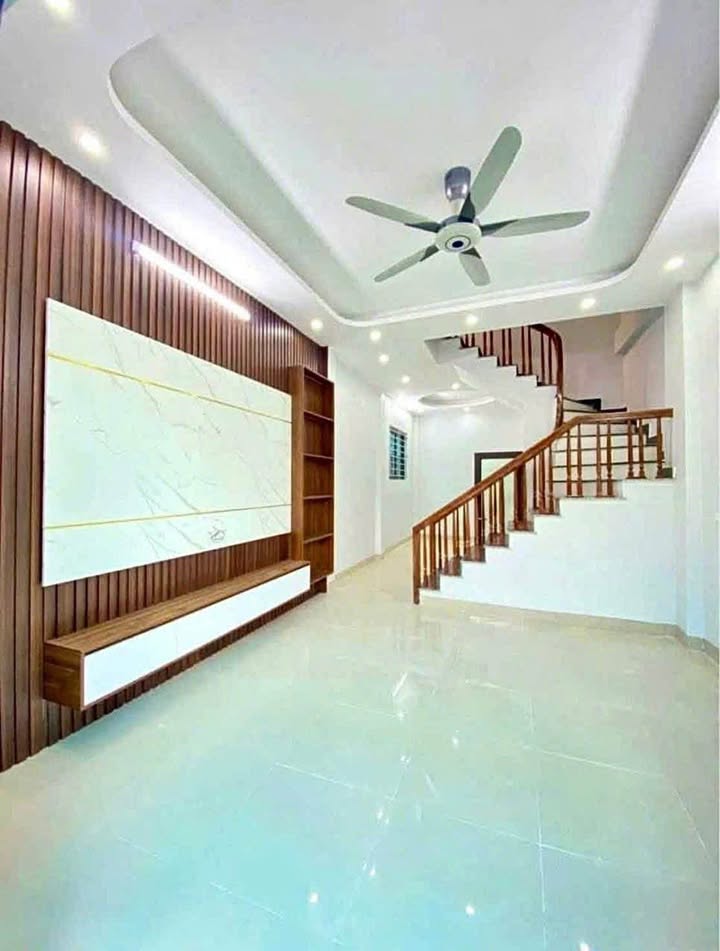 Nhà 3 tầng Phường Lộc Vượng 56m² giá 2.4 tỷ - Ngay hồ Đầm Bét!