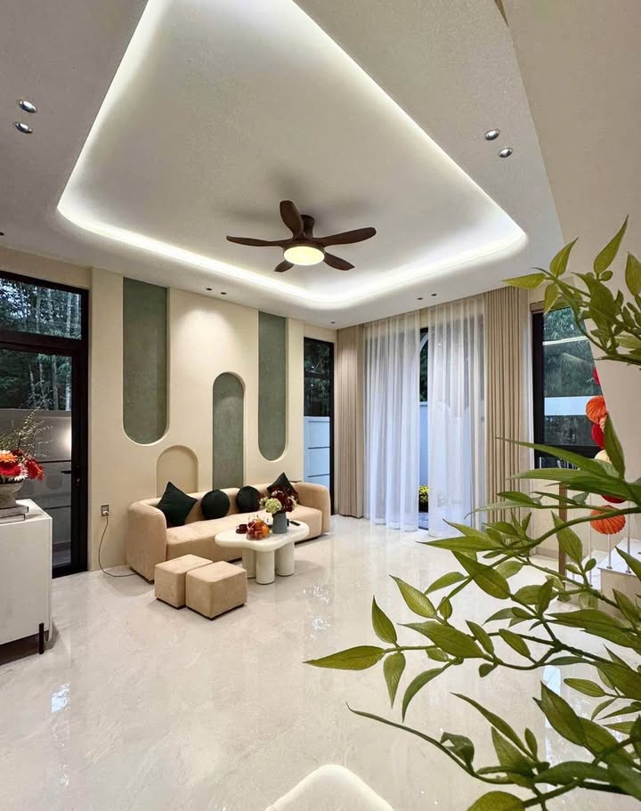 Nhà đẹp 2 tầng tại Kiệt Ôtô Hoài Thanh, Huế - Chỉ 2.98 tỷ!