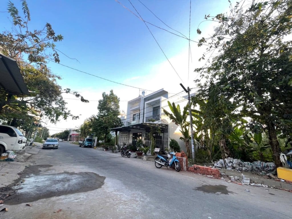 Đất nền đường D14 KDC Hồng Loan, Cái Răng, 160m² giá 6.2 tỷ - Sổ hồng thổ cư