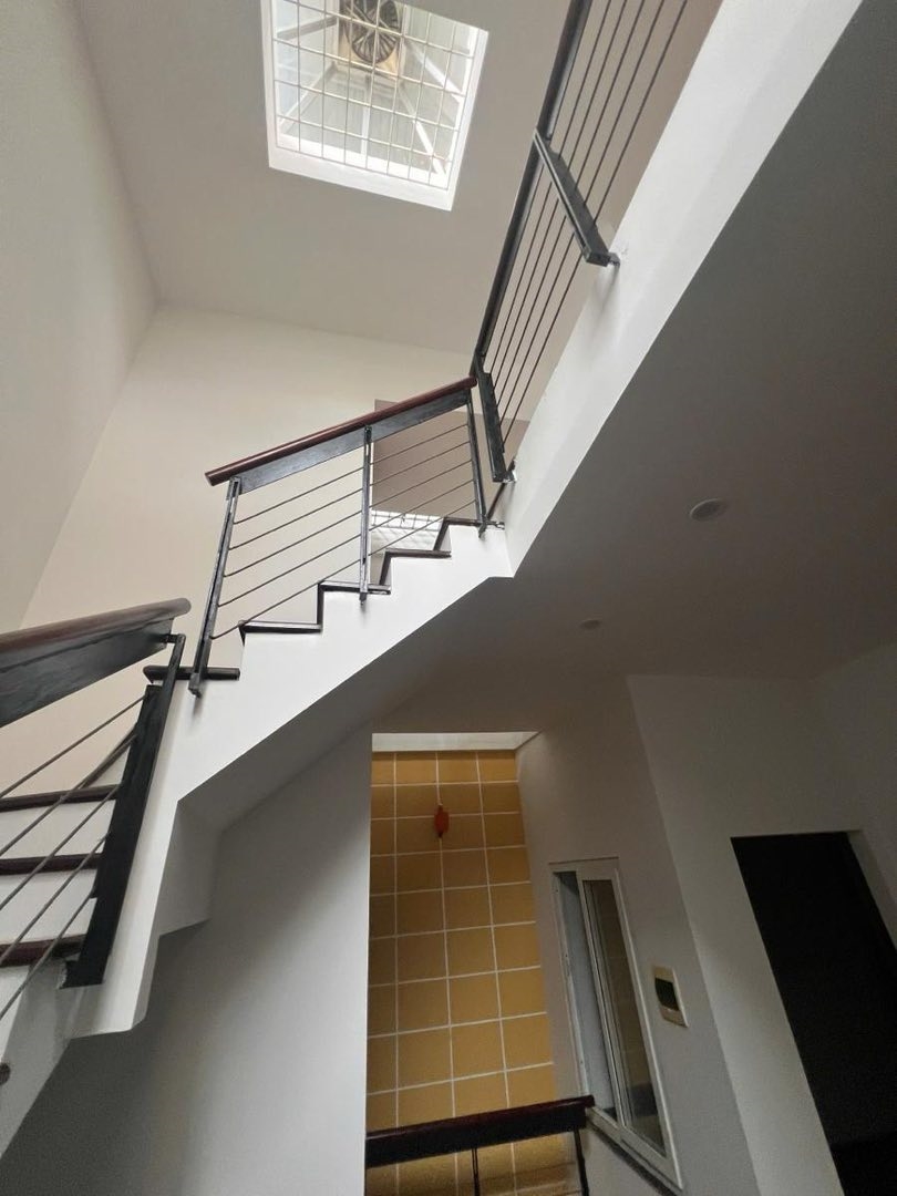 Nhà phố Mỹ Đình II 96m² giá 39.8 tỷ - Sát vườn hoa, không gian thoáng đãng!