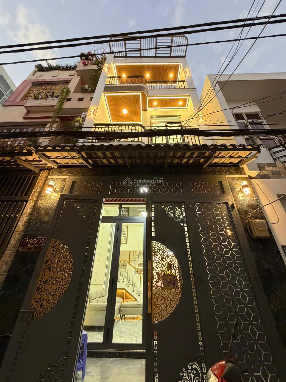 Nhà mới hẻm thông xe hơi Hoàng Bật Đạt 4x11m, 3PN + phòng thờ, Giá 7.5 tỷ