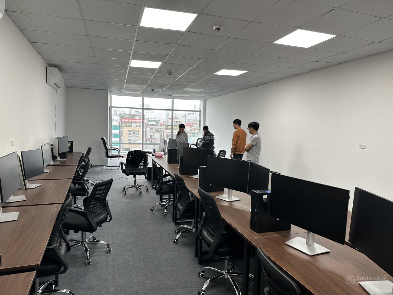 Cho thuê văn phòng tại Cầu Giấy 100m² giá 13 triệu - Tặng 1 tháng tiền nhà!