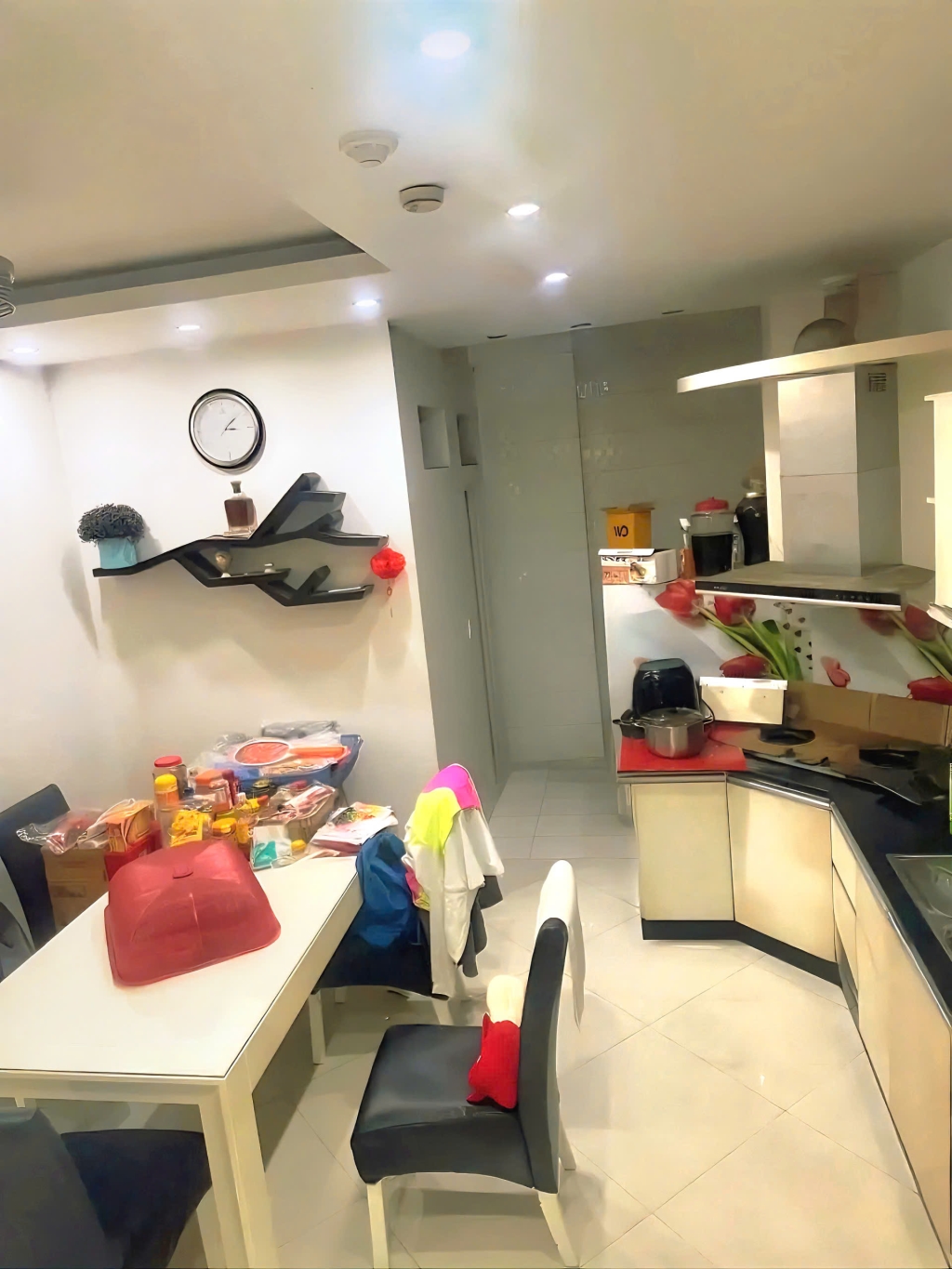 Nhà 5 tầng hẻm xe hơi khu Chợ Bàn Cờ, Quận 3, giá 19.8 tỷ - Cơ hội đầu tư hấp dẫn!