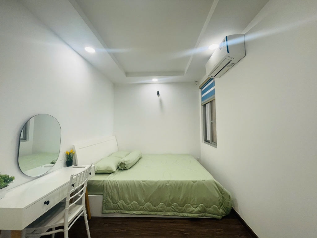 Bán nhà 5 tầng Đề Thám Q1 21m² giá 6.8 tỷ - Đầu tư sinh lời ngay!