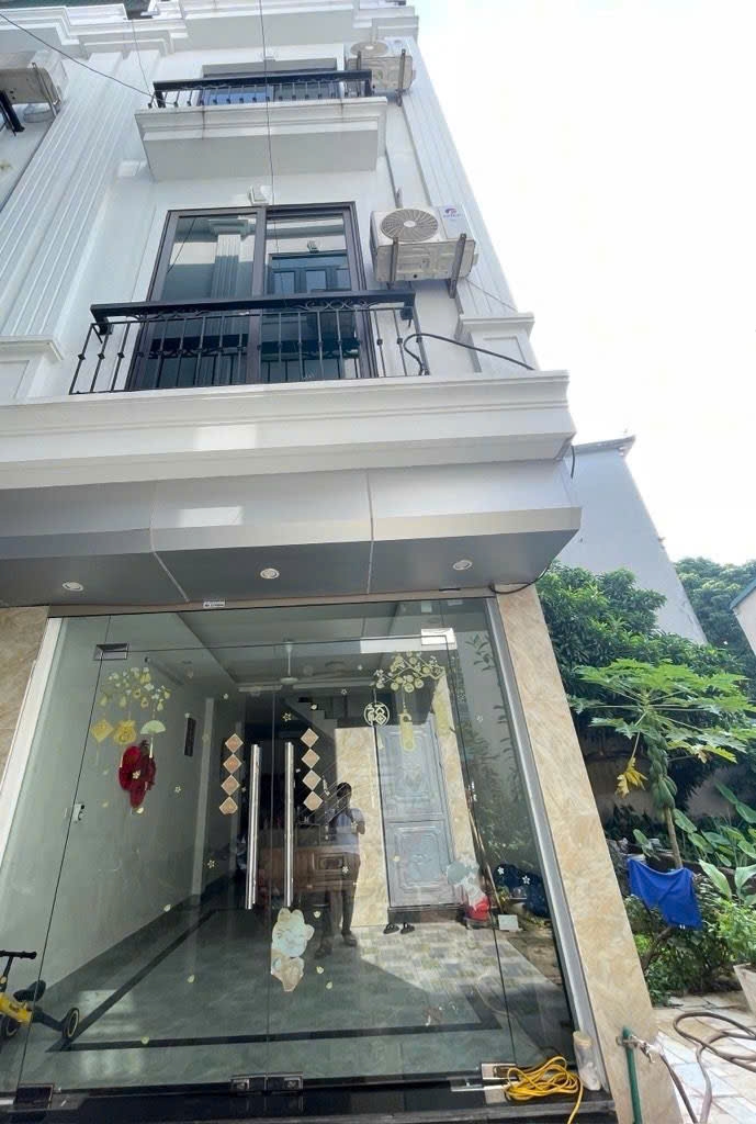 Nhà mới 3 tầng Vân Nội 41m² giá 4.55 tỷ - Ô tô đỗ cửa, sẵn sàng vào ở!