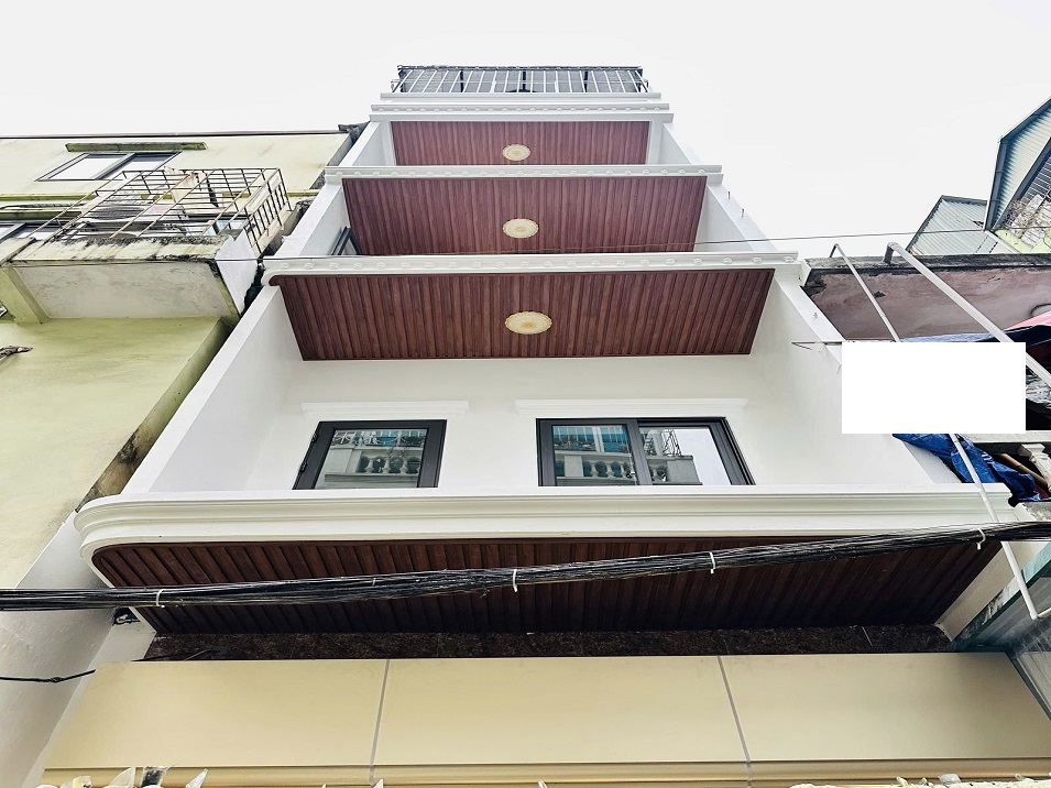 Nhà 5 tầng thang máy Đống Đa 44m² giá 10.8 tỷ - Full nội thất, sẵn sàng ở ngay!